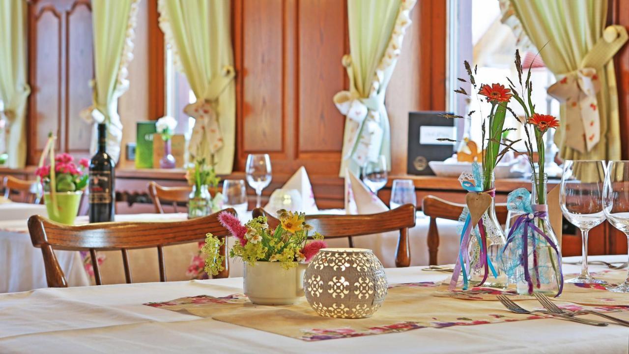 Hotel Restaurant Rebstock Oppenau Eksteriør bilde